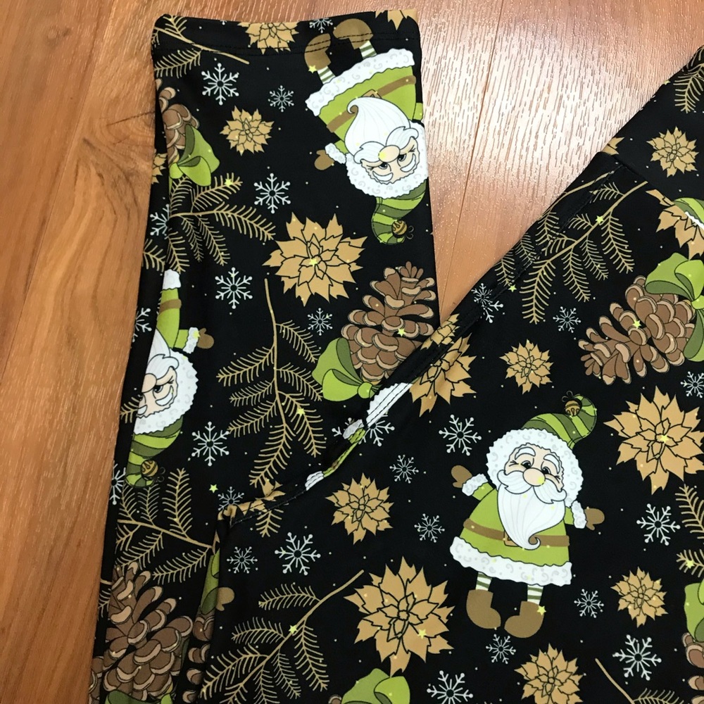 Host pick Christmas 🎄 Nature Santa Soft Leggings - Picture 5 of 6